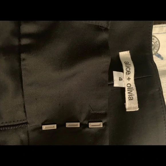 Alice & Olivia black satin dress pants sz4 - Picture 4 of 4